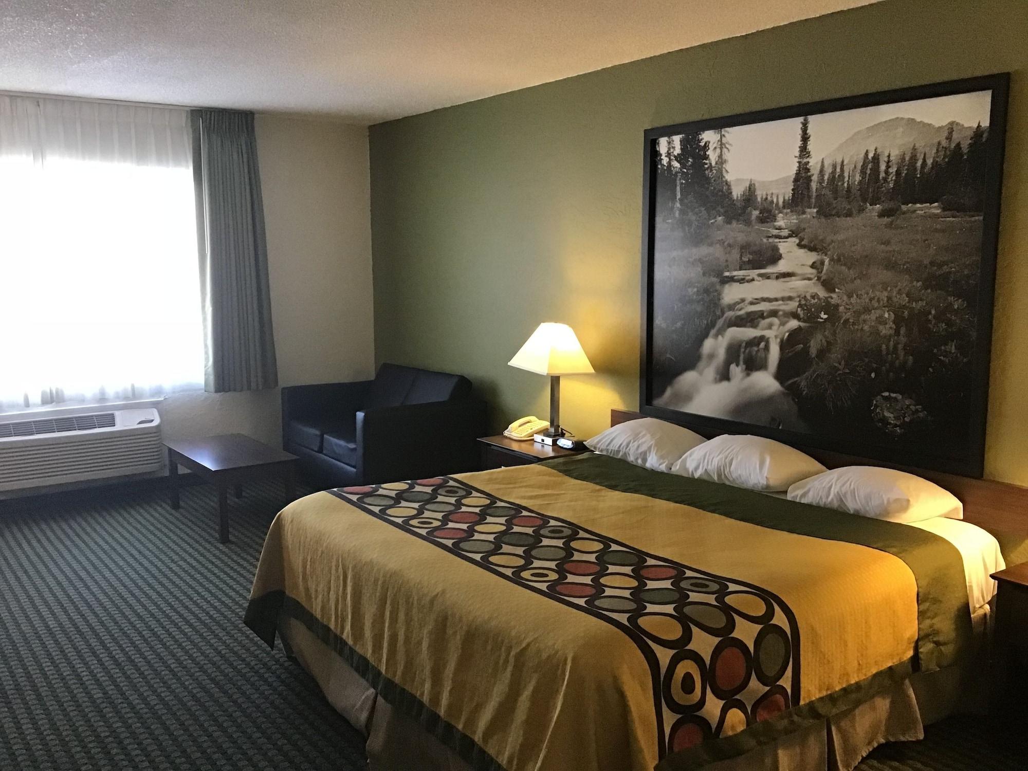 Super 8 By Wyndham Wendover Exterior photo