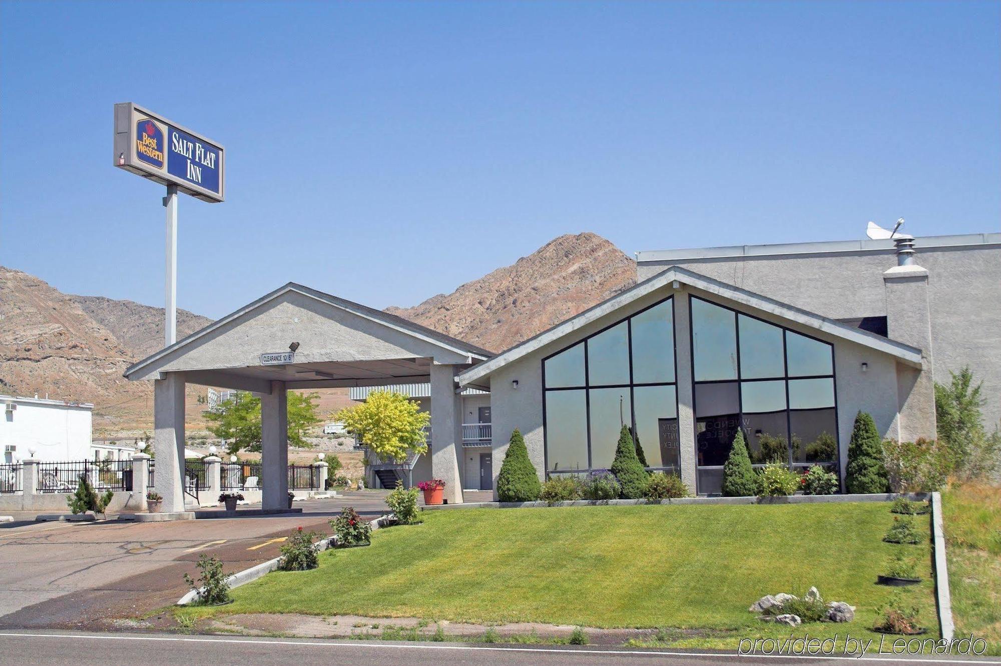 Super 8 By Wyndham Wendover Exterior photo